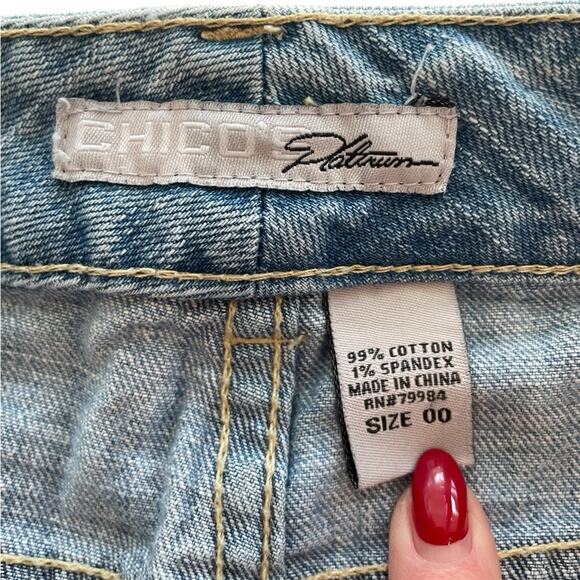 Chico’s Platinum Light Blue Straight Fit Ankle Jeans Stretch Denim Size 2 - Picture 8 of 9